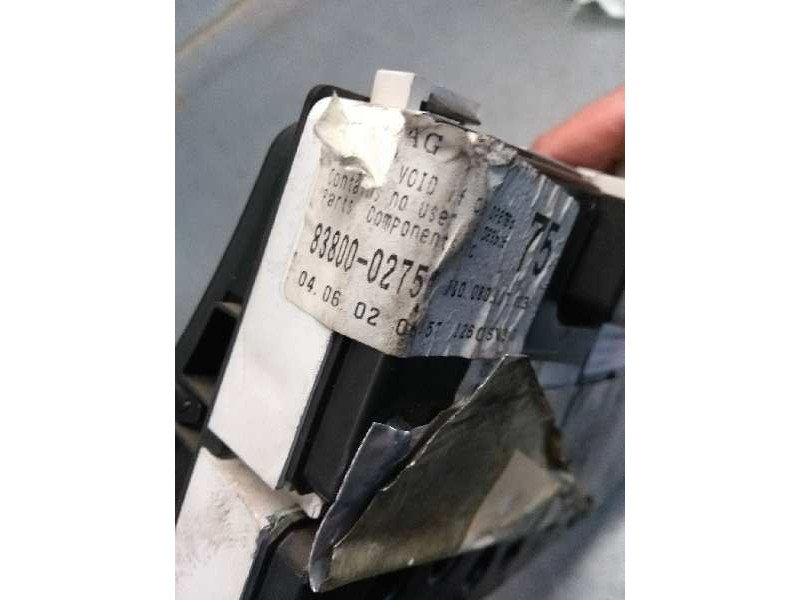 Recambio de cuadro instrumentos para toyota corolla (e12) 1.6 16v referencia OEM IAM 8380002751 110080107003 