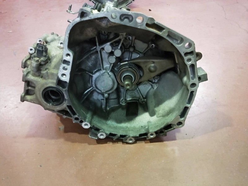 Recambio de caja cambios para toyota yaris (ncp1/nlp1/scp1) 1.3 cat referencia OEM IAM P02 0500191 