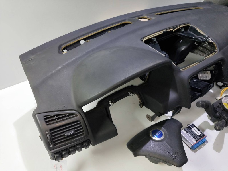 Recambio de kit airbag para fiat croma (194) 1.9 8v jtd cat (939a1000 / 192a8000) referencia OEM IAM   