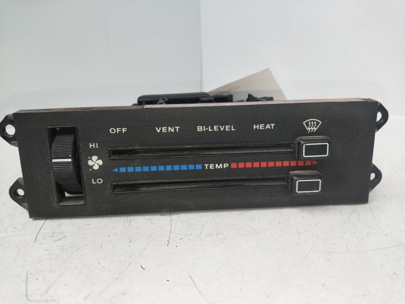 Recambio de mando calefaccion / aire acondicionado para chrysler jeep cherokee (xj) 2.1 turbodiesel referencia OEM IAM    Recambio de mando calefaccion / aire acondicionado para chrysler jeep cherokee (xj) 2.1 turbodiesel referencia OEM IAM