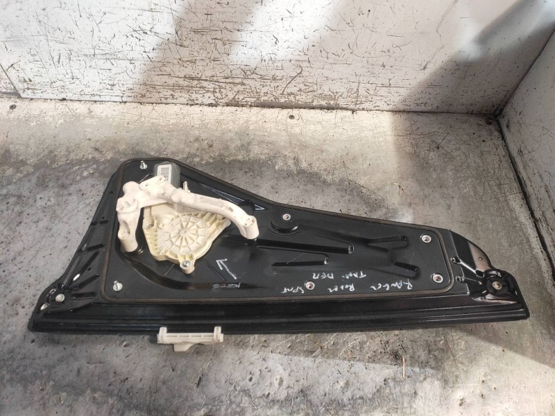 Recambio de elevalunas trasero derecho para land rover range rover sport v6 td se referencia OEM IAM AH2227000AA  