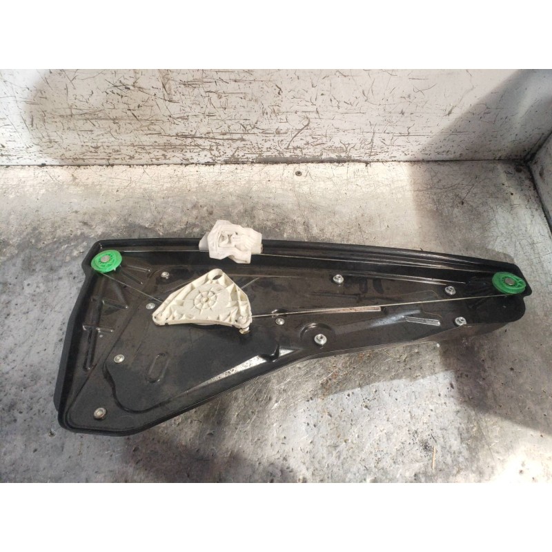 Recambio de elevalunas trasero derecho para land rover range rover sport v6 td se referencia OEM IAM AH2227000AA  