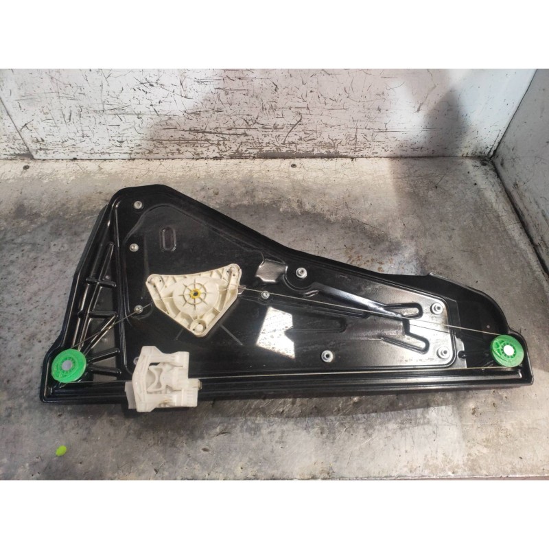 Recambio de elevalunas trasero izquierdo para land rover range rover sport v6 td se referencia OEM IAM AH2227001AA  