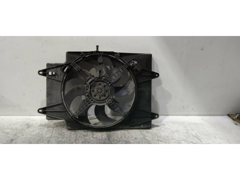 Recambio de electroventilador para alfa romeo gt (125) 1.9 jtd 16v 150/ distinctive referencia OEM IAM 836000100  