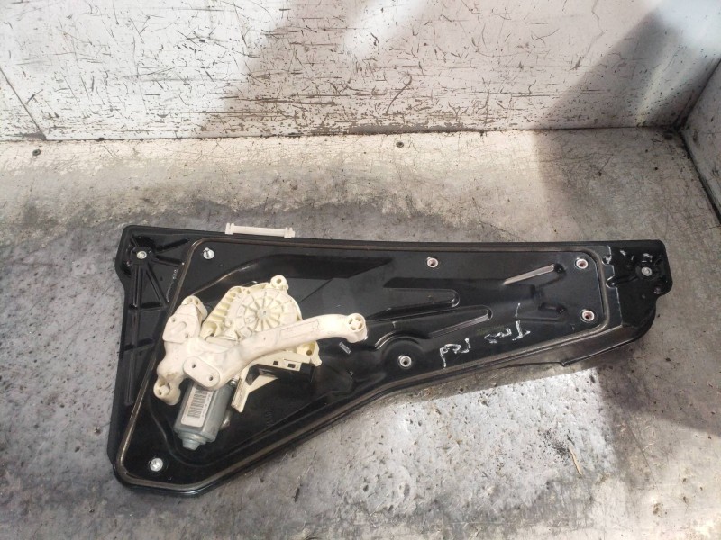 Recambio de elevalunas trasero izquierdo para land rover range rover sport v6 td se referencia OEM IAM AH2227001AA  