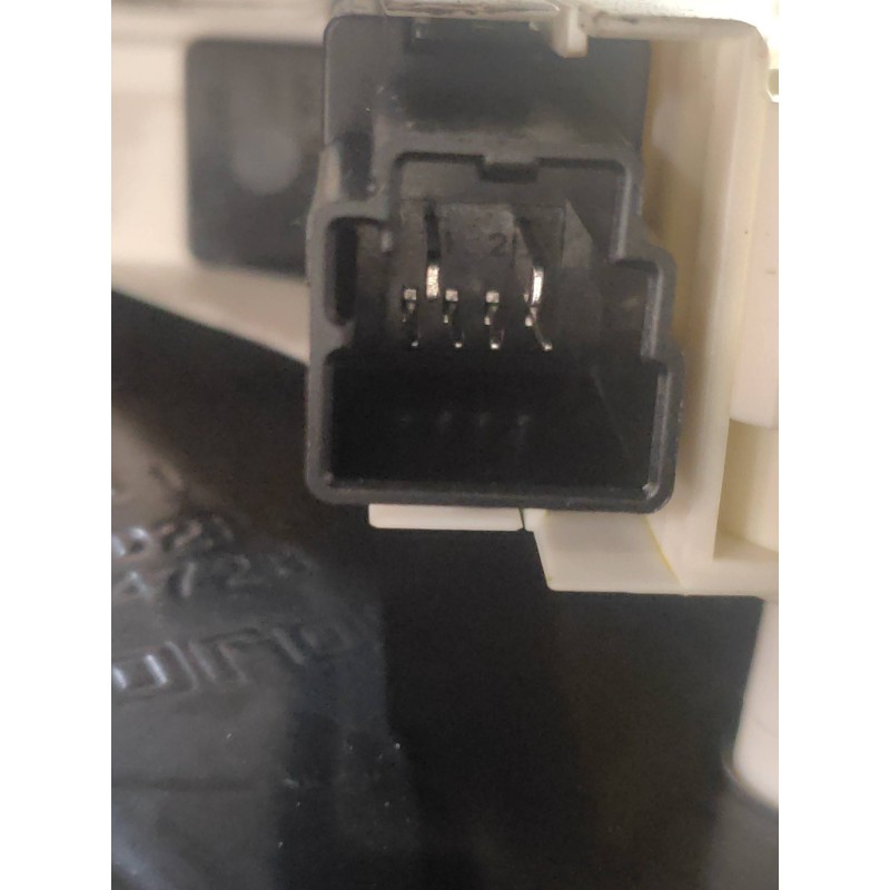 Recambio de elevalunas trasero izquierdo para land rover range rover sport v6 td se referencia OEM IAM AH2227001AA  