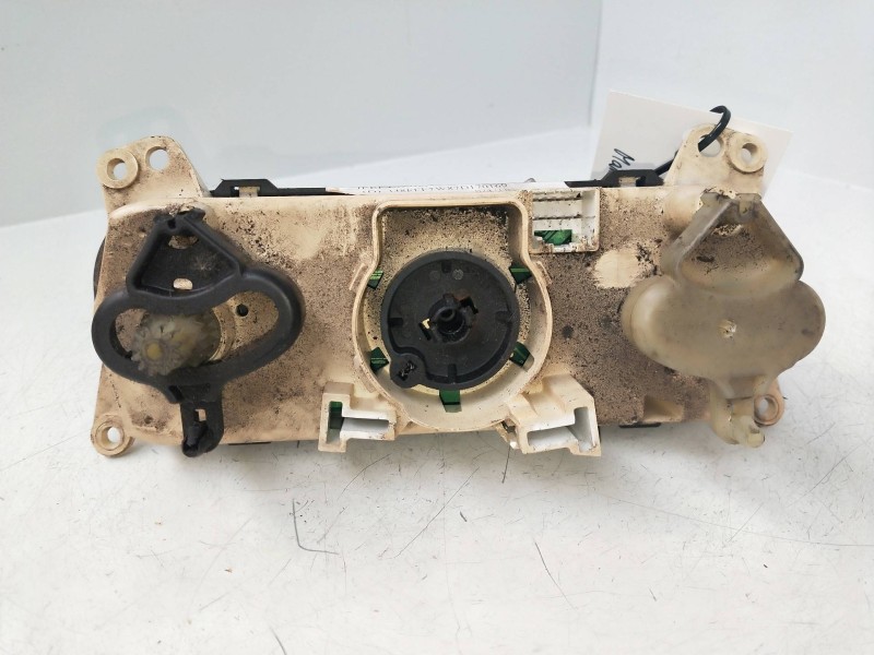 Recambio de mando calefaccion / aire acondicionado para jeep compass 2.4 16v cat referencia OEM IAM P05058299AE  