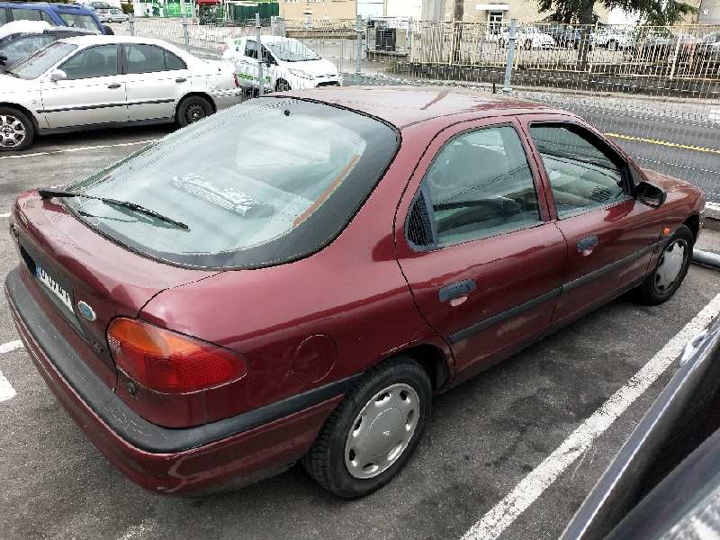 ford mondeo berlina/familiar (fd) del año 1993
