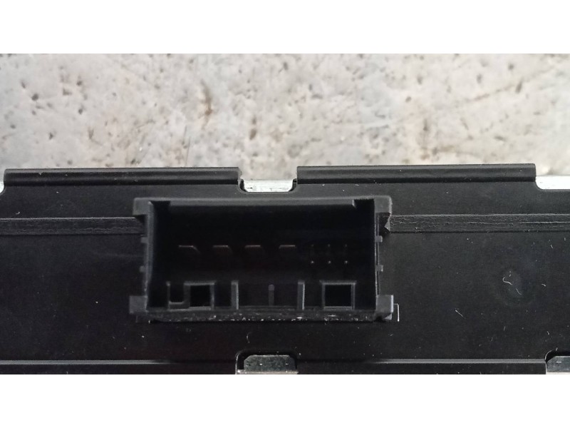 Recambio de modulo electronico para bmw serie 5 lim. (f10) 535d xdrive referencia OEM IAM 8ES01013401 6142925198401 