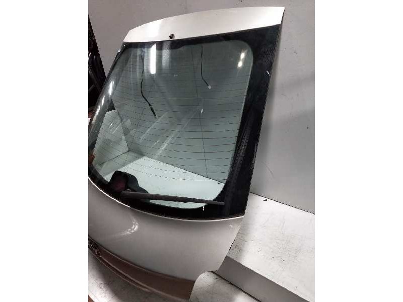 Recambio de porton trasero para toyota avensis berlina (t25) 2.0 turbodiesel cat referencia OEM IAM   