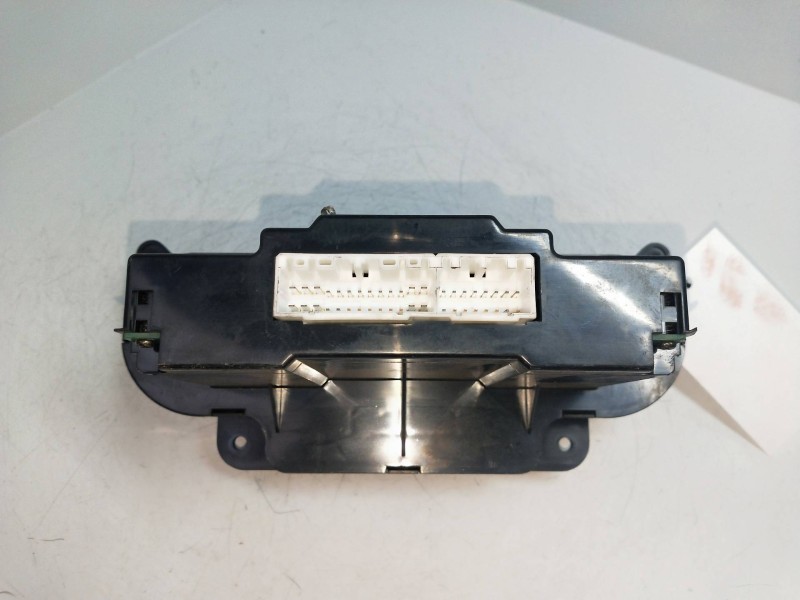 Recambio de mando calefaccion / aire acondicionado para kia cerato 2.0 turbodiesel cat referencia OEM IAM 972502F200  