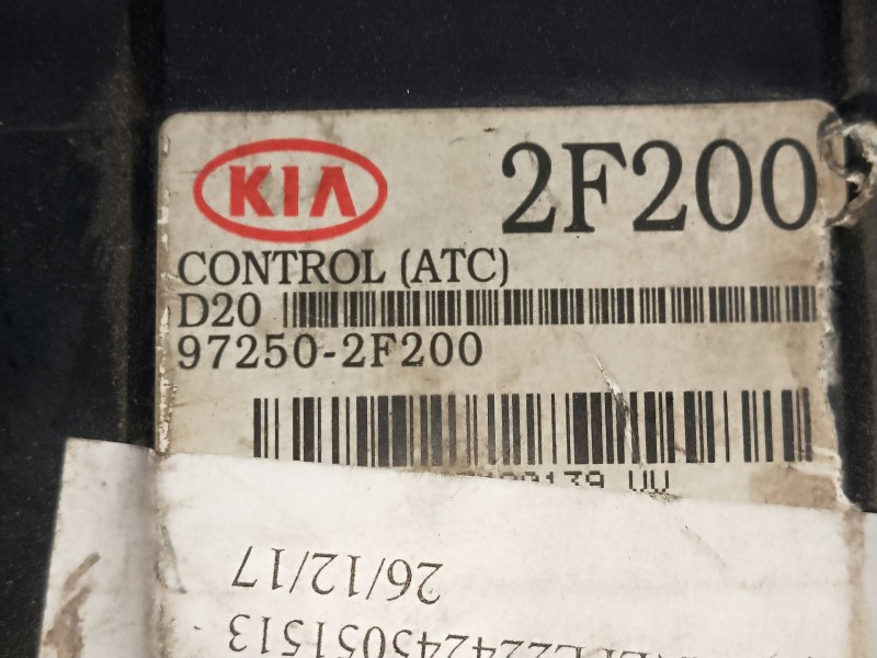 Recambio de mando calefaccion / aire acondicionado para kia cerato 2.0 turbodiesel cat referencia OEM IAM 972502F200  