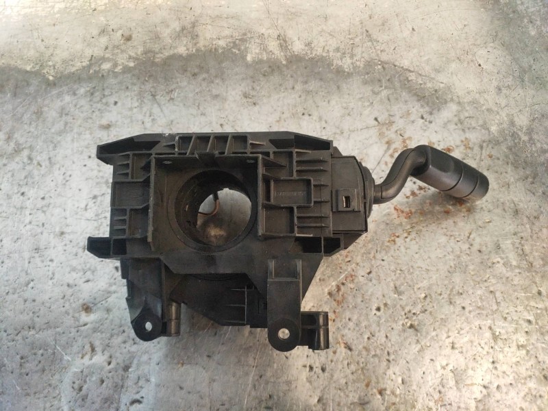 Recambio de mando luces para land rover range rover sport v6 td se referencia OEM IAM 8H2213N064AA  