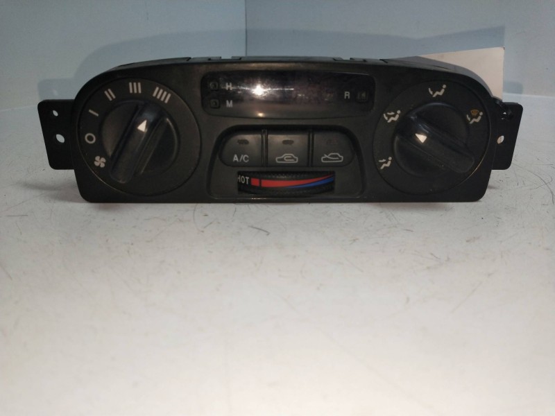 Recambio de mando calefaccion / aire acondicionado para kia clarus 1.8 cat referencia OEM IAM OK9A361190  
