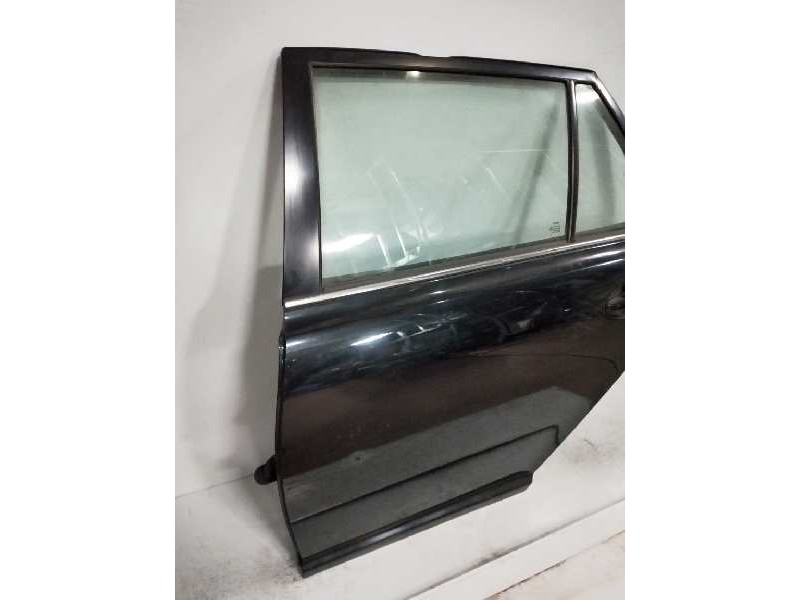 Recambio de puerta trasera izquierda para toyota avensis berlina (t25) 2.4 16v cat referencia OEM IAM   