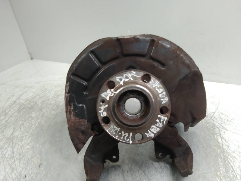 Recambio de mangueta delantera derecha para skoda fabia (6y2/6y3) 1.2 12v referencia OEM IAM   