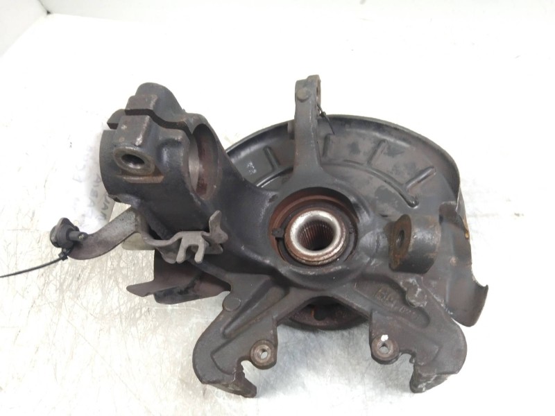 Recambio de mangueta delantera derecha para skoda fabia familiar (6y5) comfort line referencia OEM IAM    Recambio de mangueta delantera derecha para skoda fabia familiar (6y5) comfort line referencia OEM IAM