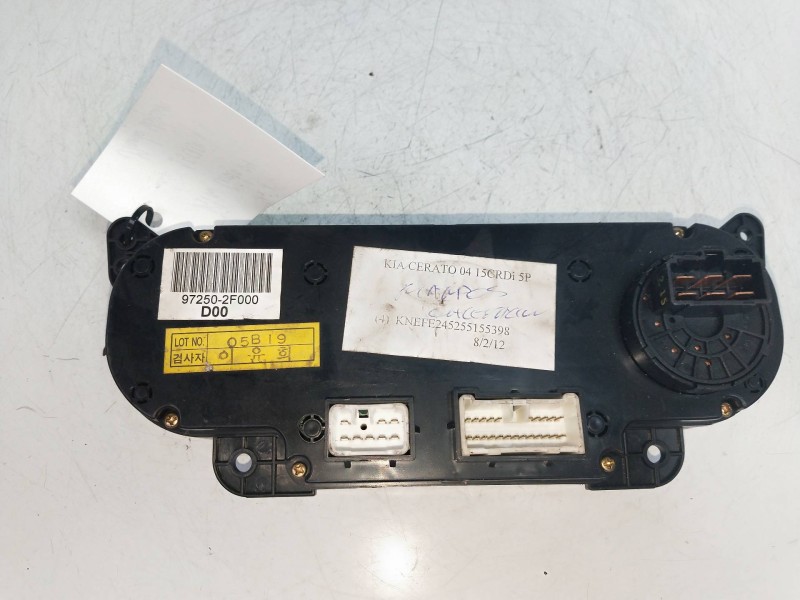 Recambio de mando calefaccion / aire acondicionado para kia cerato 1.5 crdi referencia OEM IAM 972502F200  