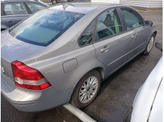 volvo s40 berlina del año 2004 2