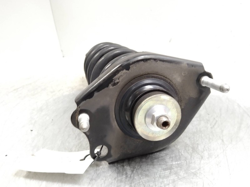 Recambio de amortiguador trasero izquierdo para toyota corolla verso (e12) referencia OEM IAM   