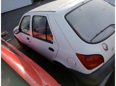 ford fiesta berlina del año 1997 2