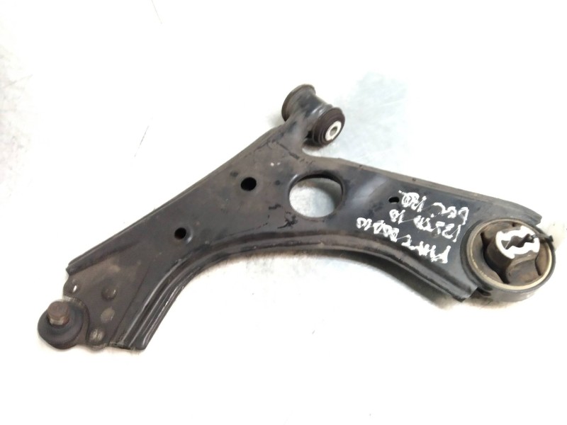 Recambio de brazo suspension inferior delantero izquierdo para fiat doblo active referencia OEM IAM    Recambio de brazo suspension inferior delantero izquierdo para fiat doblo active referencia OEM IAM