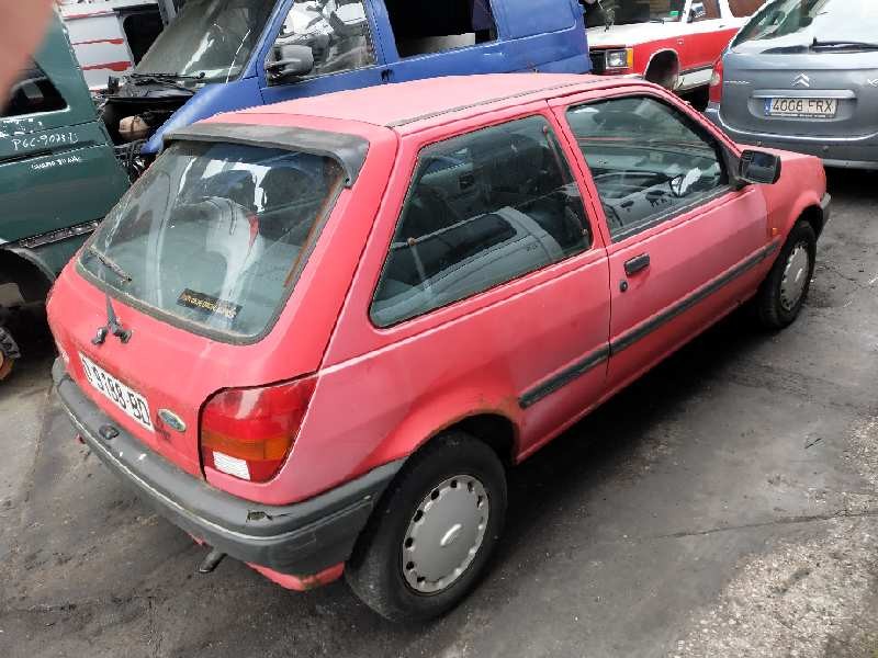 ford fiesta berl./courier del año 1992