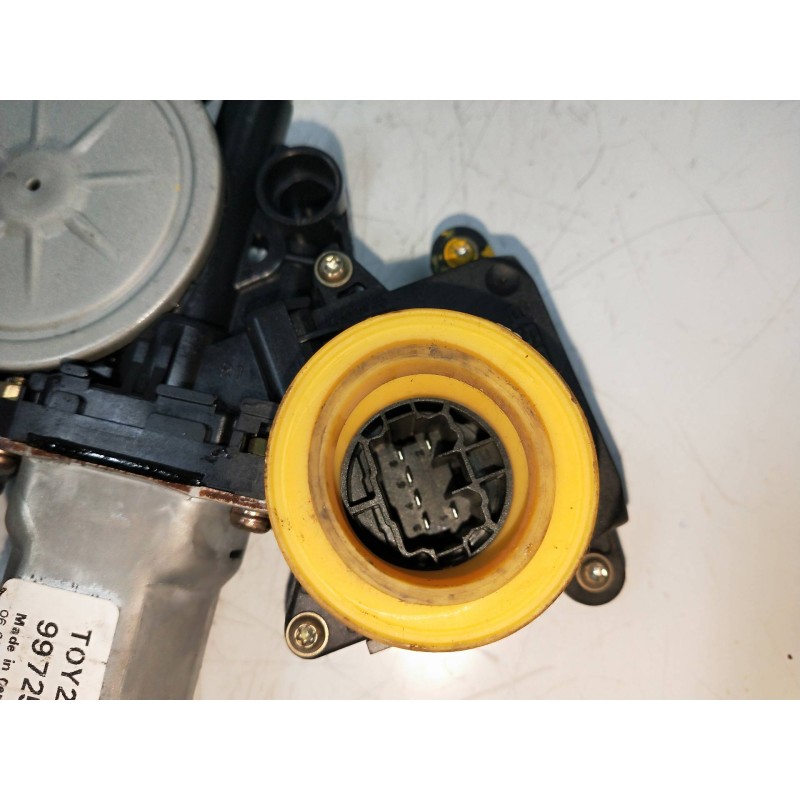 Recambio de elevalunas delantero derecho para toyota corolla verso (r1) 2.0 turbodiesel cat referencia OEM IAM 997250100  5P