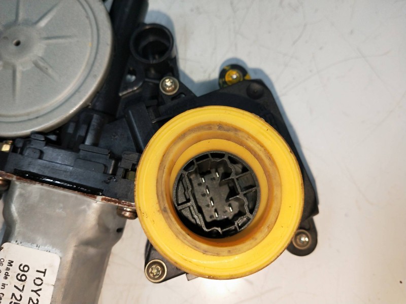 Recambio de elevalunas delantero derecho para toyota corolla verso (r1) 2.0 turbodiesel cat referencia OEM IAM 997250100  5P