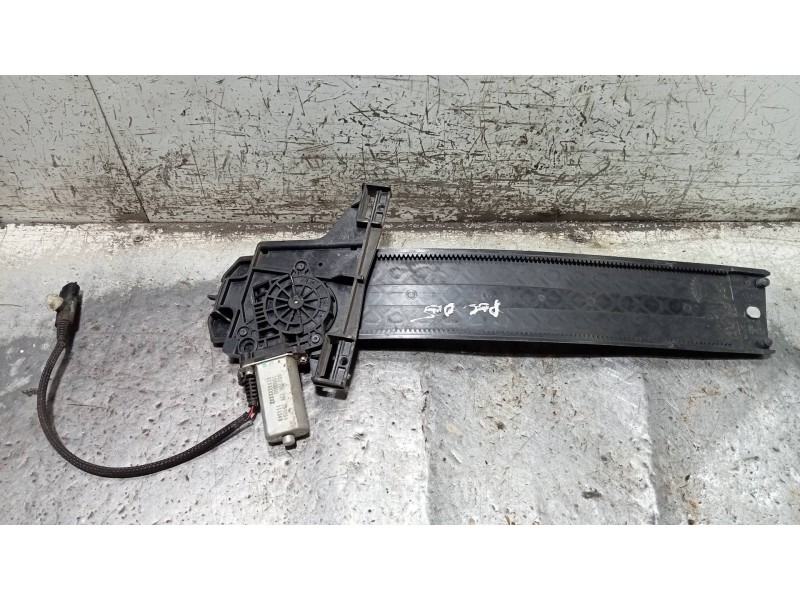 Recambio de elevalunas delantero derecho para chrysler pt cruiser (pt) 1.6 classic referencia OEM IAM 05067590AC  