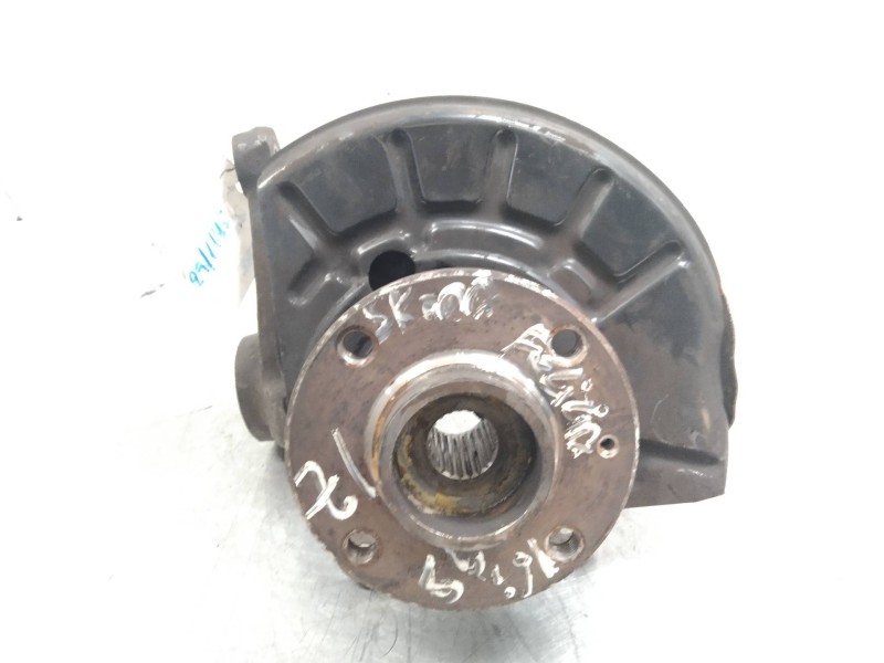 Recambio de mangueta delantera izquierda para skoda felicia pickup 1.6 cat referencia OEM IAM   