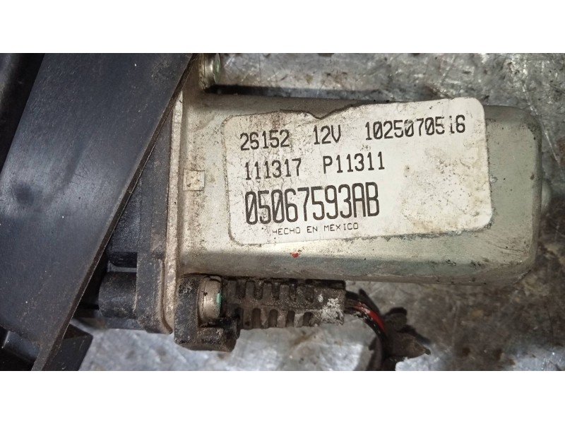 Recambio de elevalunas trasero izquierdo para chrysler pt cruiser (pt) 1.6 classic referencia OEM IAM 05067593AB  