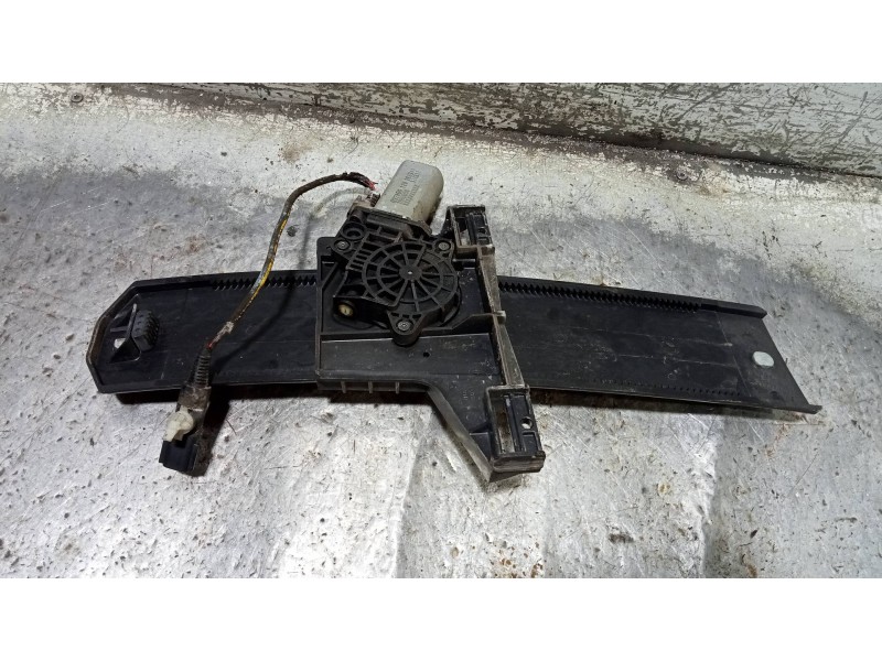 Recambio de elevalunas trasero izquierdo para chrysler pt cruiser (pt) 1.6 classic referencia OEM IAM 05067593AB  