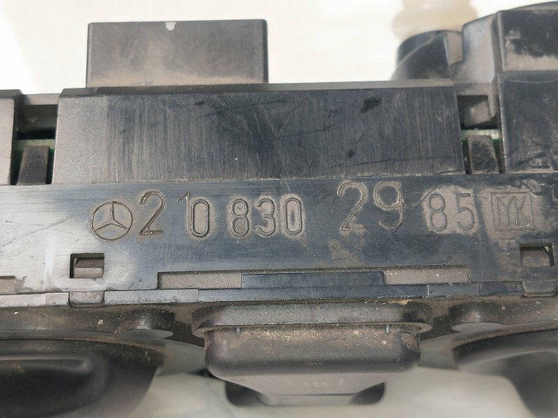 Recambio de mando calefaccion / aire acondicionado para mercedes clase clk (w208) coupe 2.0 16v cat referencia OEM IAM 208302985