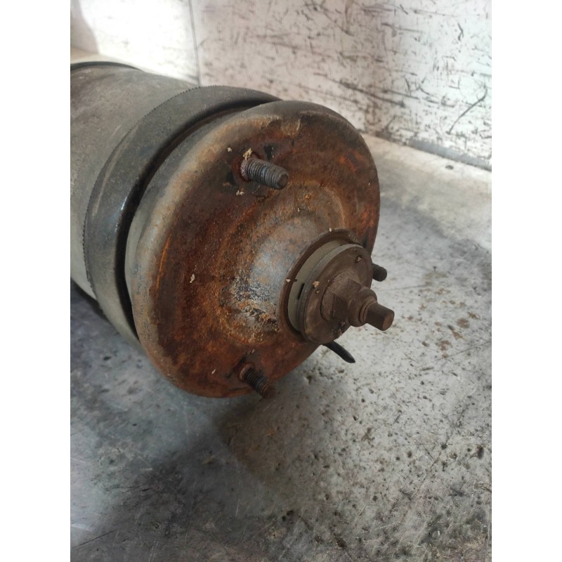 Recambio de amortiguador trasero derecho para land rover range rover sport v6 td se referencia OEM IAM 5H3218W002AB  