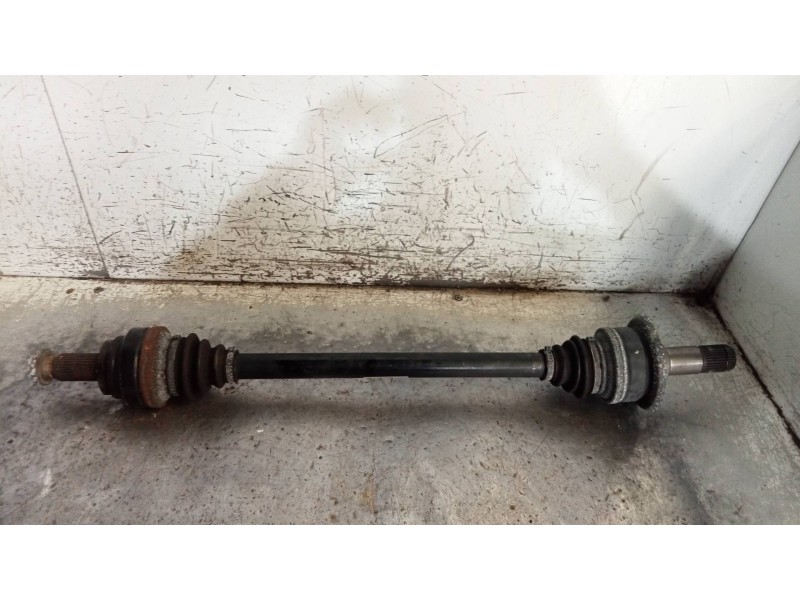 Recambio de transmision trasera derecha para bmw serie 5 lim. (f10) 535d xdrive referencia OEM IAM 7581018AI01  