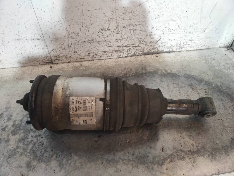 Recambio de amortiguador trasero izquierdo para land rover range rover sport v6 td se referencia OEM IAM 5H3218W002AB  