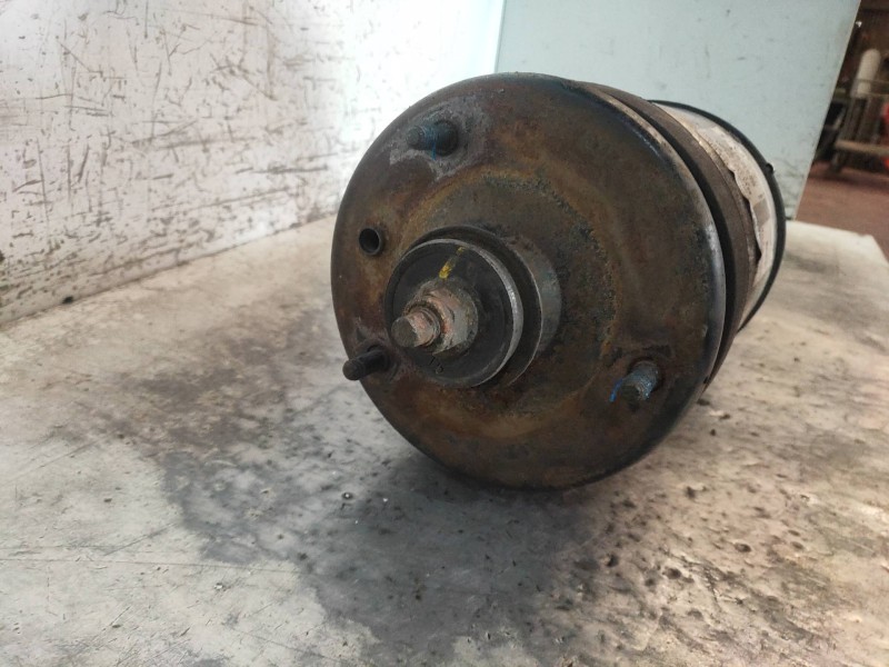 Recambio de amortiguador trasero izquierdo para land rover range rover sport v6 td se referencia OEM IAM 5H3218W002AB  