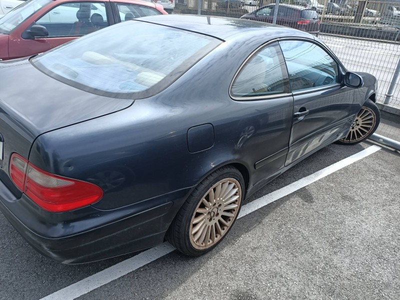 mercedes clase clk (w208) coupe del año 2005