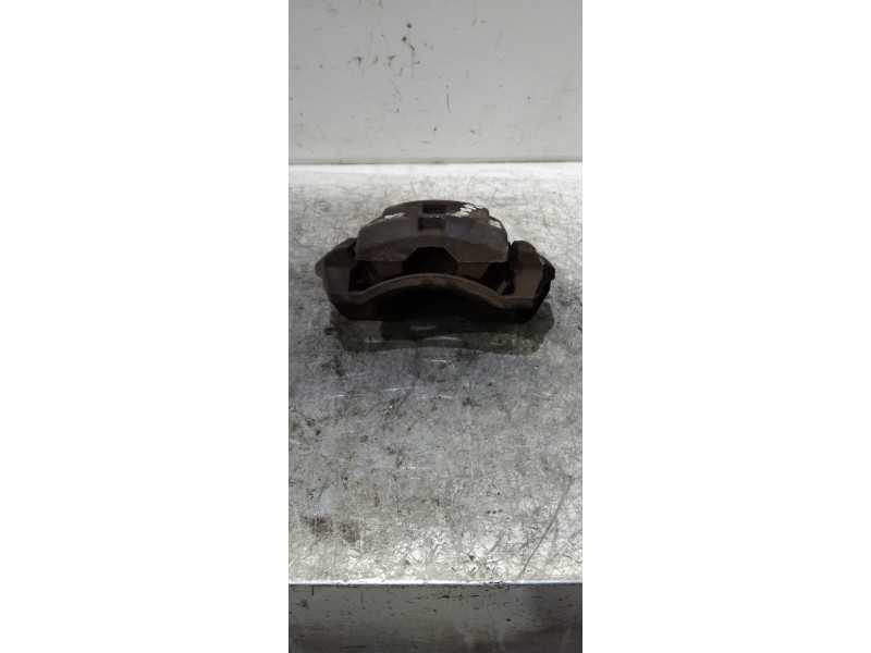 Recambio de pinza freno delantera derecha para mazda premacy (cp) td exclusive (74kw) referencia OEM IAM   