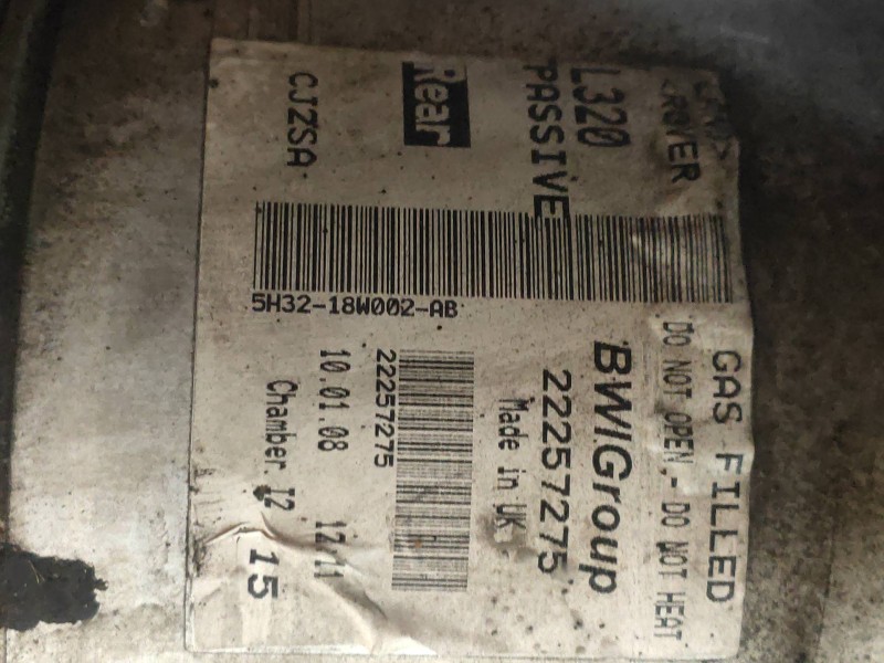 Recambio de amortiguador trasero izquierdo para land rover range rover sport v6 td se referencia OEM IAM 5H3218W002AB  