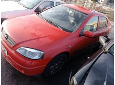 opel astra g berlina del año 2004