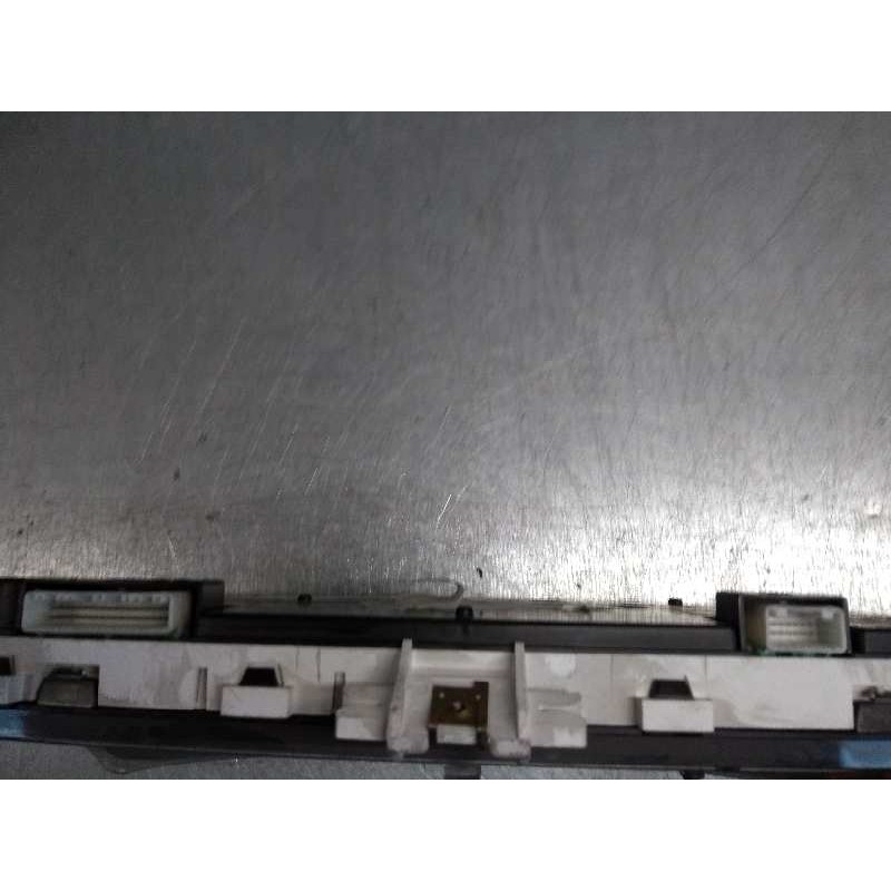 Recambio de cuadro instrumentos para toyota corolla (e12) 2.0 turbodiesel cat referencia OEM IAM 8380002810 110080106002 
