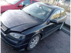 opel astra g berlina del año 2004