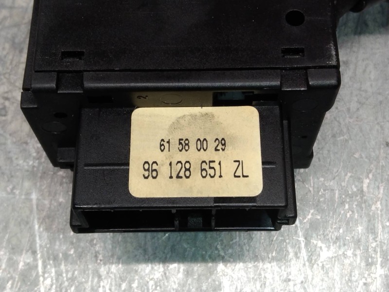 Recambio de mando limpia para peugeot 106 (s1) long beach referencia OEM IAM 96128651ZL  