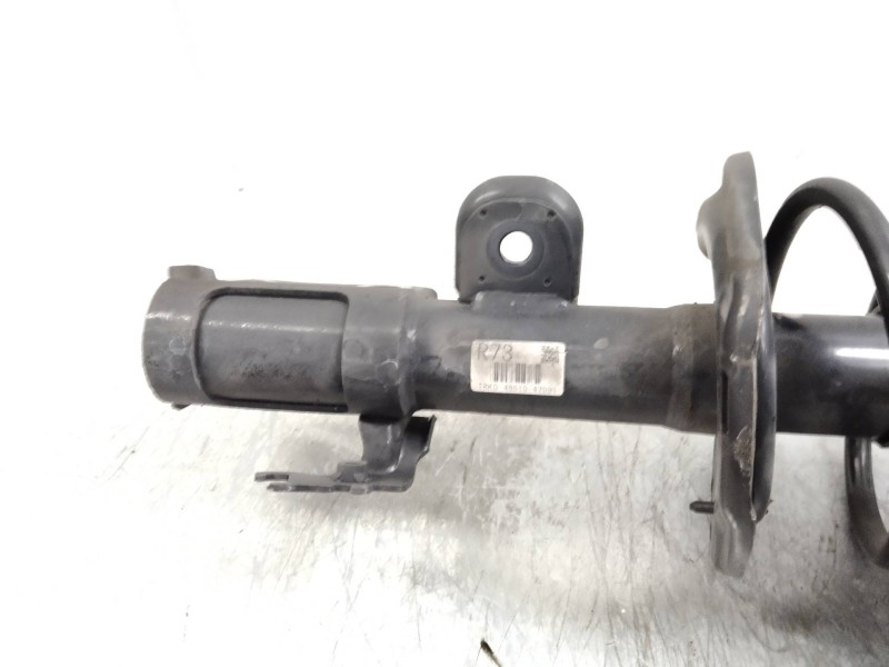 Recambio de amortiguador delantero derecho para toyota prius (nhw30) referencia OEM IAM   