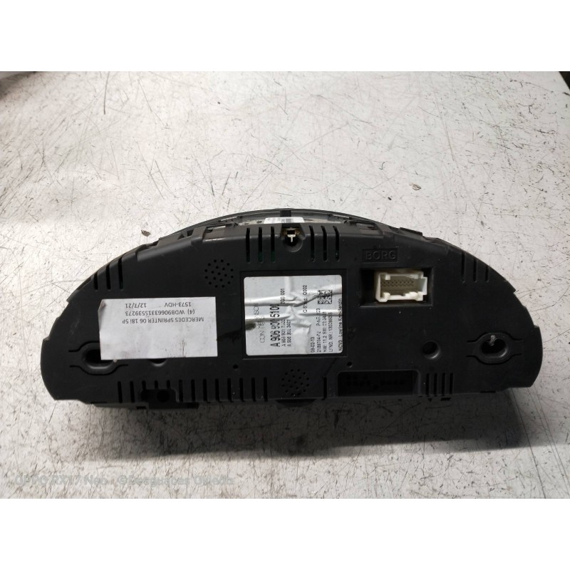 Recambio de cuadro instrumentos para mercedes sprinterii caja cerrada (desde 01.06) 216 (906.613) referencia OEM IAM A9069005100