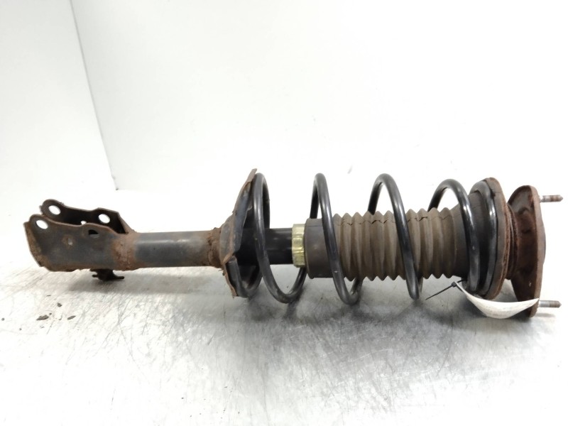 Recambio de amortiguador delantero izquierdo para toyota yaris (ncp1/nlp1/scp1) 1.0 cat referencia OEM IAM   