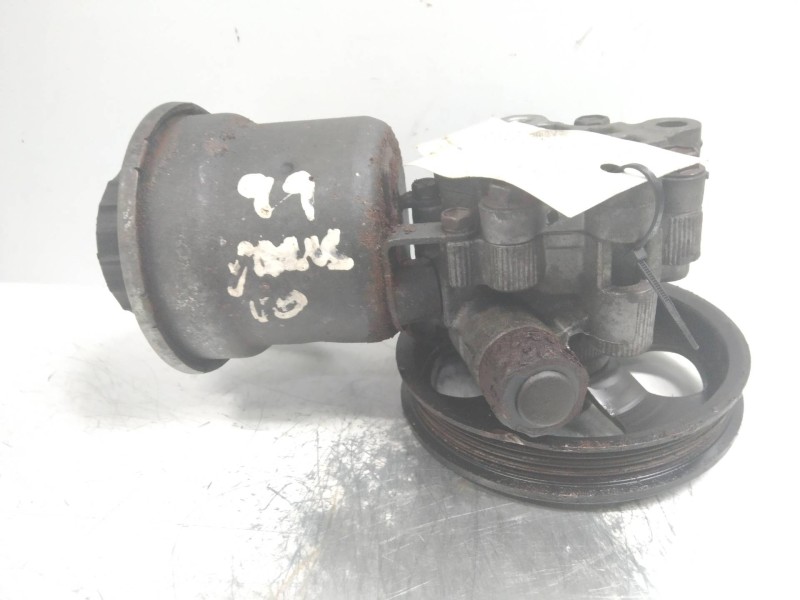 Recambio de bomba direccion para toyota yaris (ncp1/nlp1/scp1) 1.0 cat referencia OEM IAM   