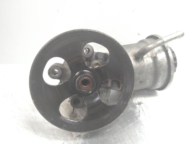 Recambio de bomba direccion para toyota yaris (ncp1/nlp1/scp1) 1.0 cat referencia OEM IAM   